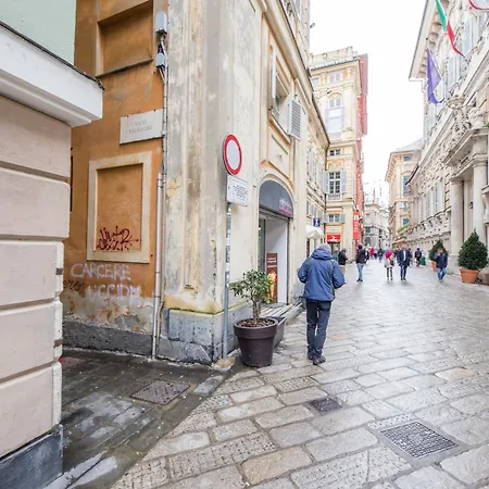 Casaviva - Cozy Minimal In Ancient Apartment Genoa