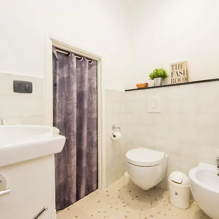 Casaviva - Cozy Minimal In Ancient Genoa